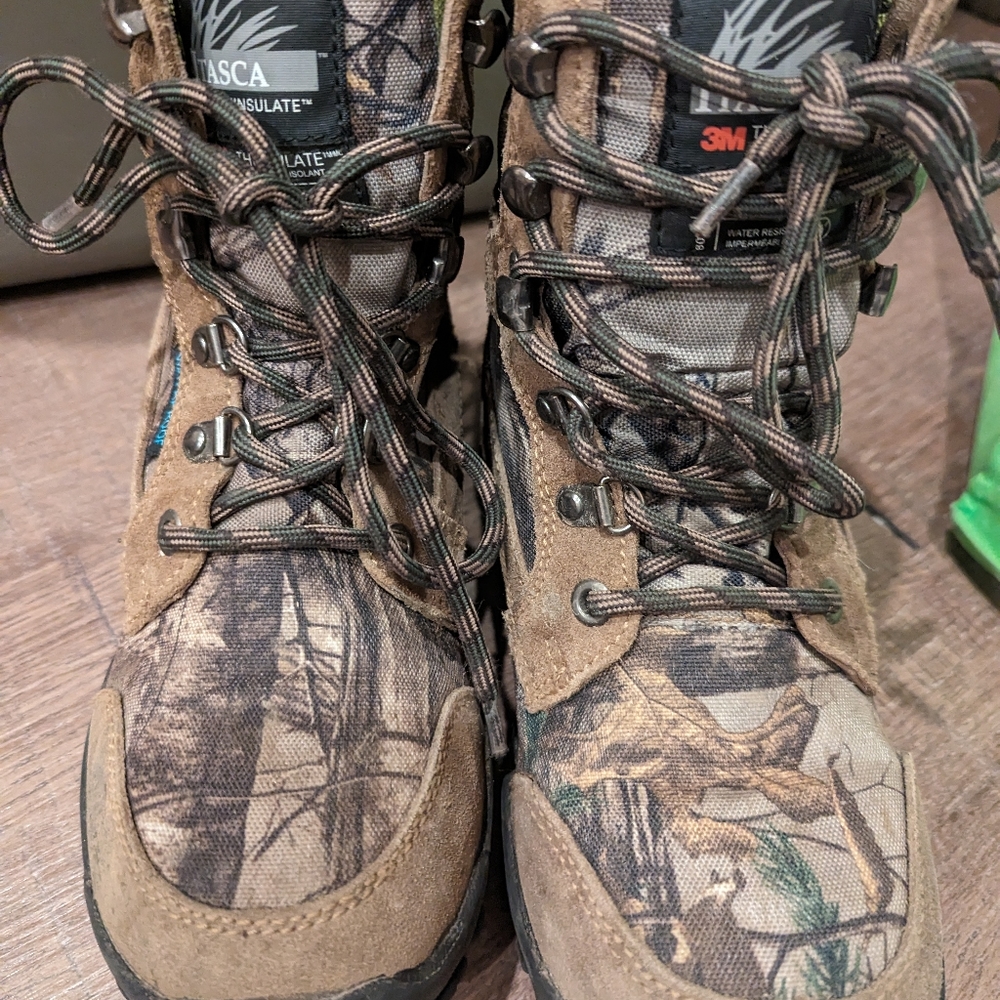 Pack boots